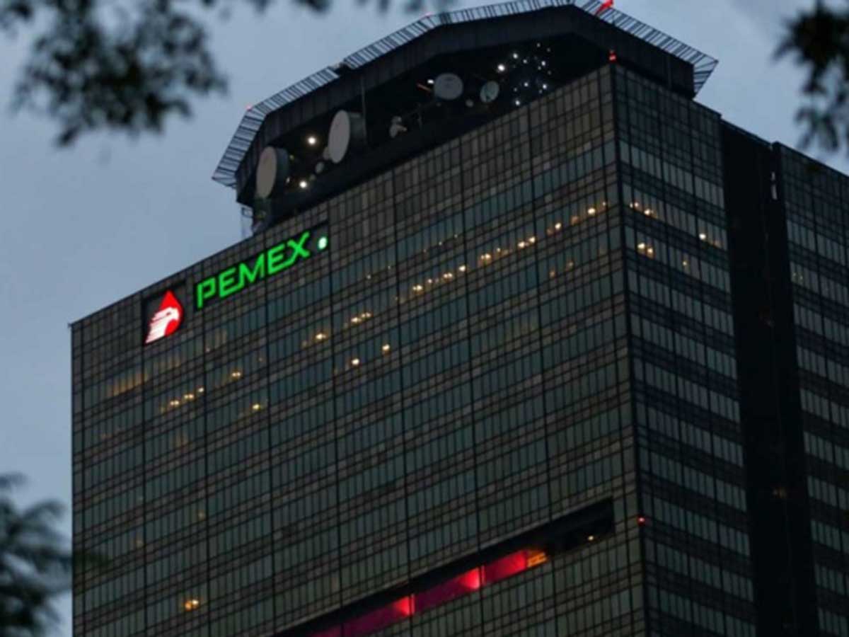 Producción de Pemex baja 8.4% a noviembre de este año