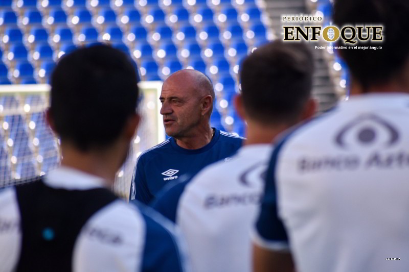 Foto: Cortesía Chelís acusa a Alustiza y Arreola por su salida del Puebla