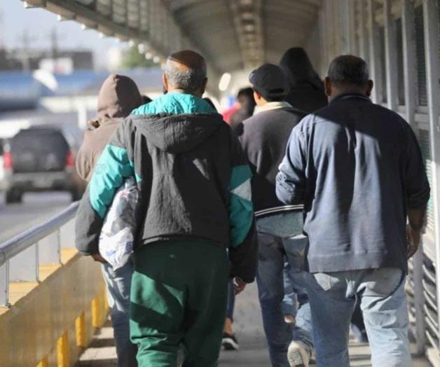 Repatrian a más de 207 mil mexicanos provenientes de EU y Canadá